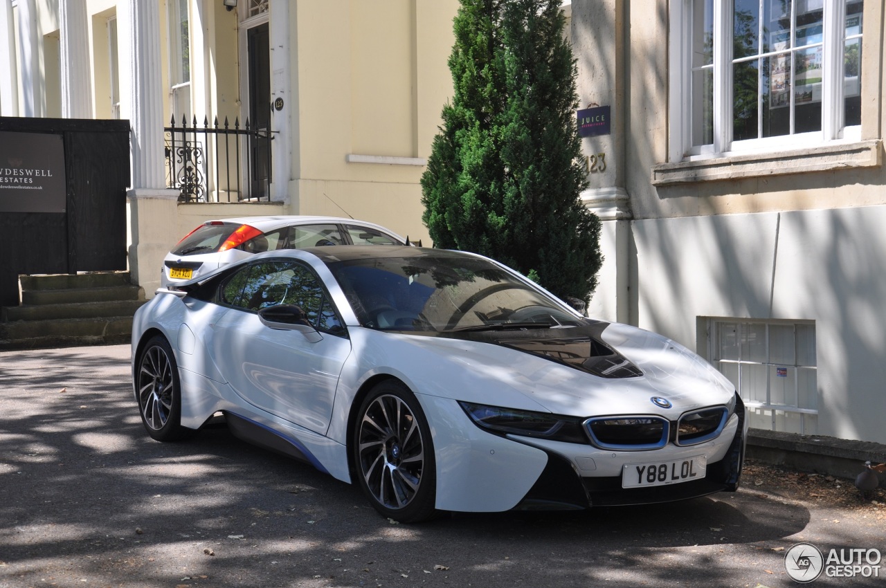 BMW i8