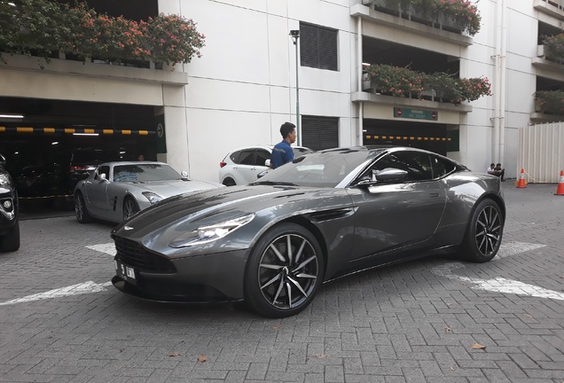 Aston Martin DB11