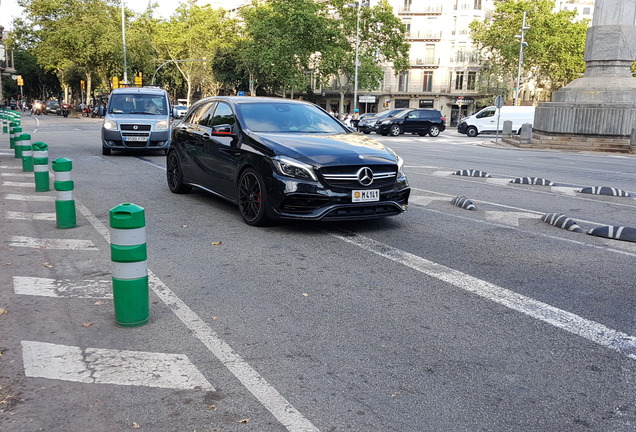 Mercedes-AMG A 45 W176 2015