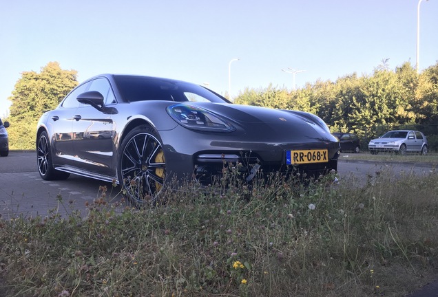 Porsche 971 Panamera Turbo S E-Hybrid