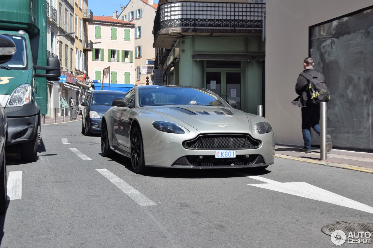 Aston Martin V12 Vantage S