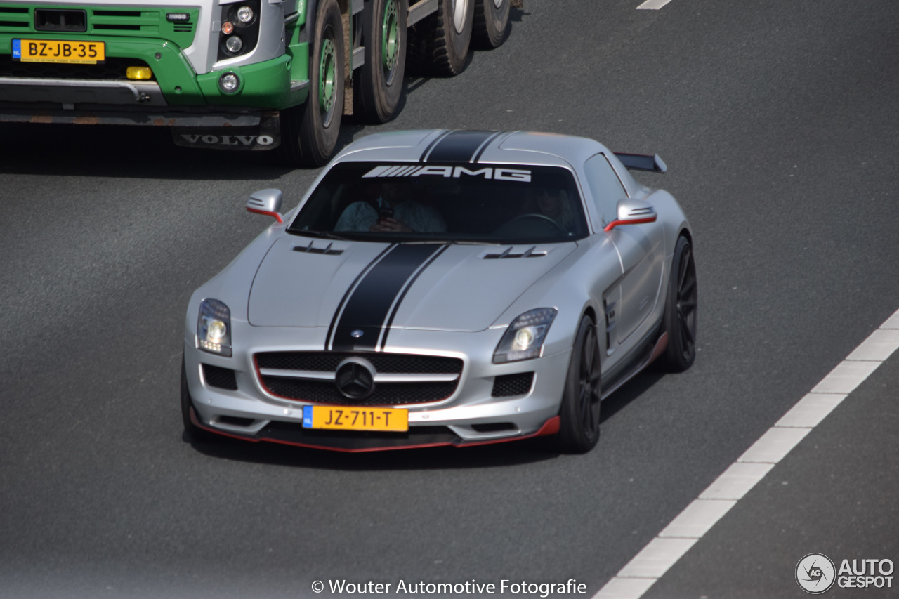 Mercedes-Benz Renntech SLS AMG