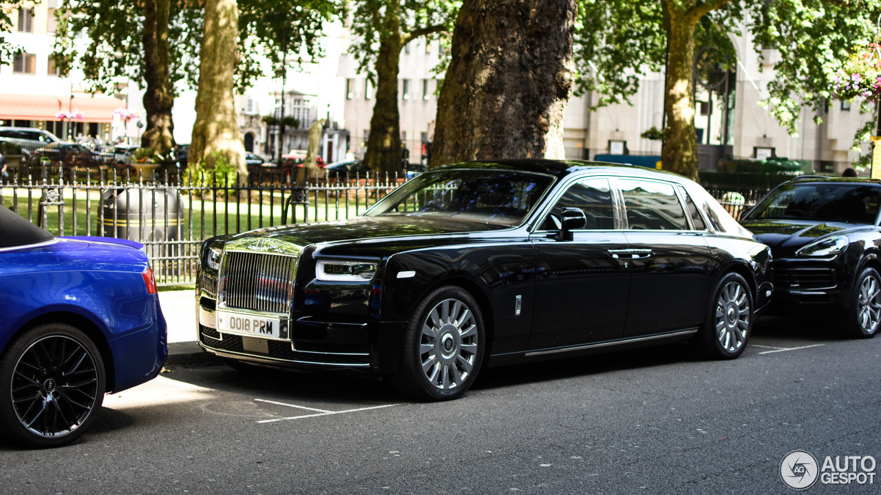 Rolls-Royce Phantom VIII EWB