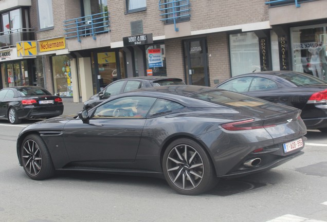 Aston Martin DB11