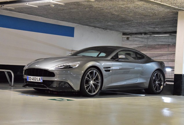 Aston Martin Vanquish 2013