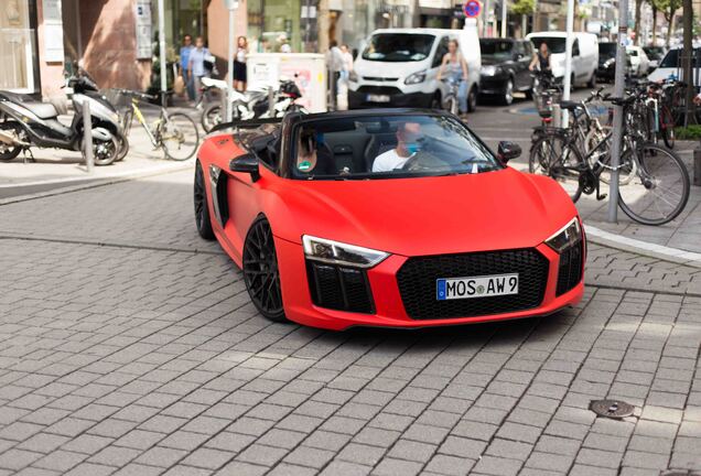 Audi R8 V10 Spyder 2016