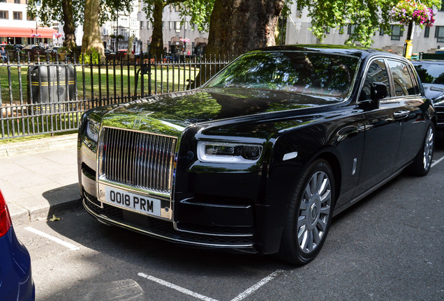 Rolls-Royce Phantom VIII EWB