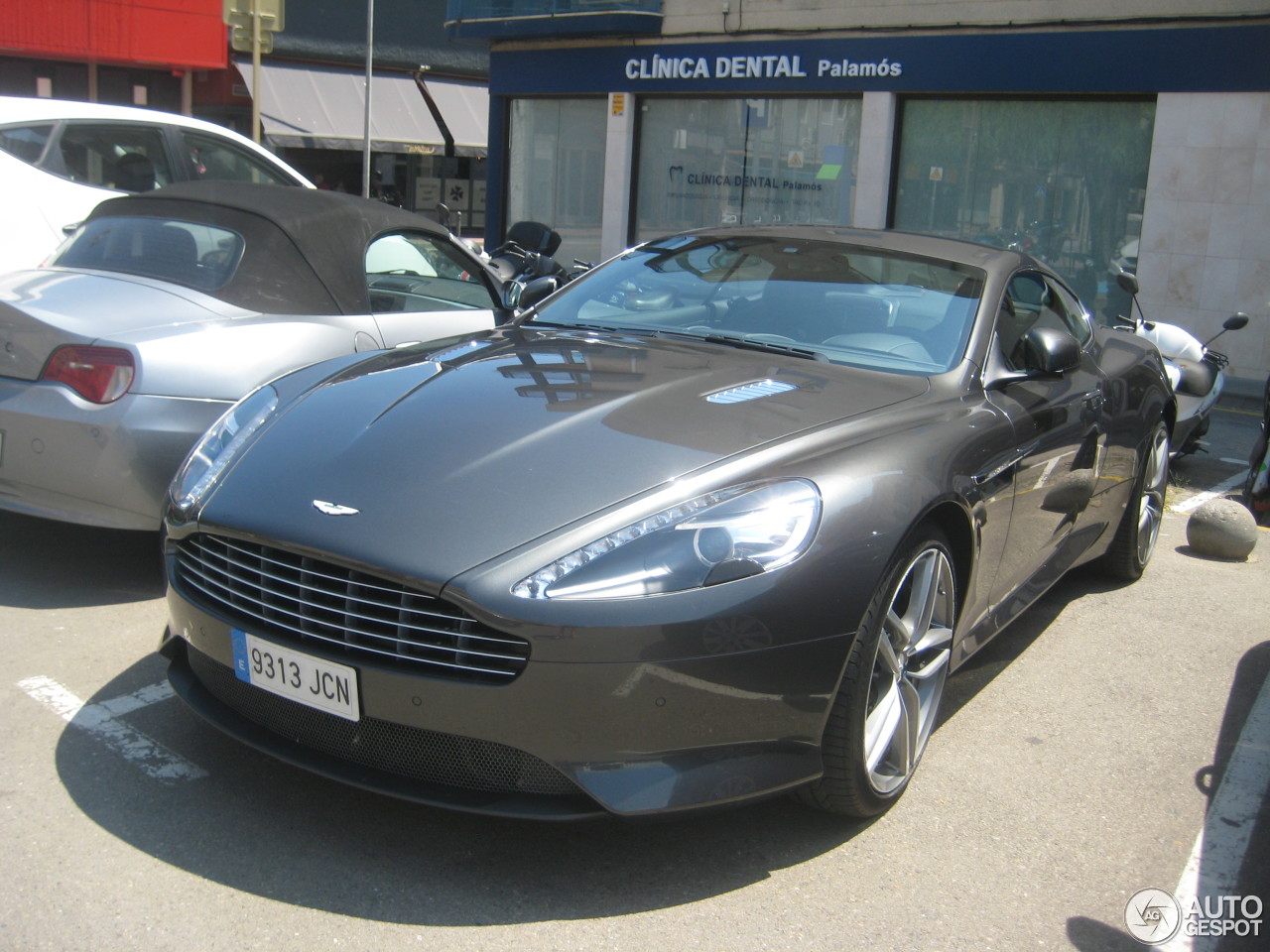 Aston Martin DB9 2013