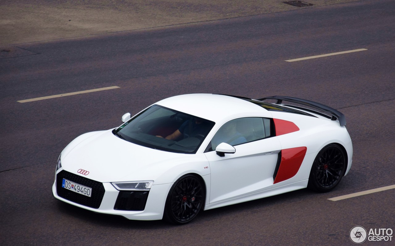 Audi R8 V10 Plus 2015