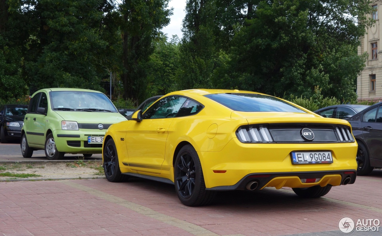 Ford Mustang GT 2015 Black Shadow Edition