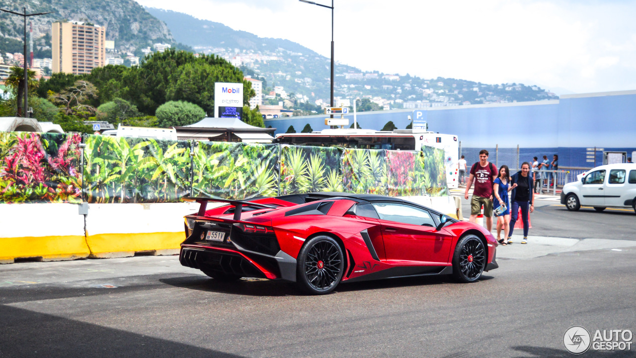 Lamborghini Aventador LP750-4 SuperVeloce Roadster