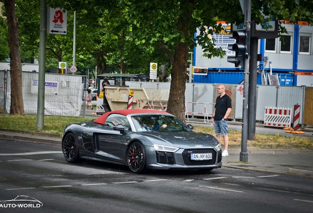 Audi R8 V10 Spyder 2016