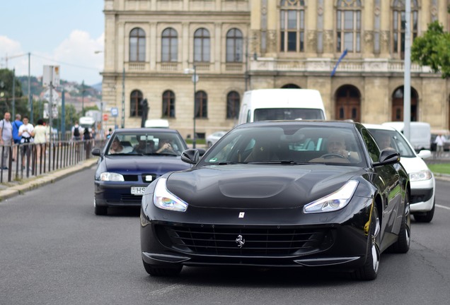 Ferrari GTC4Lusso