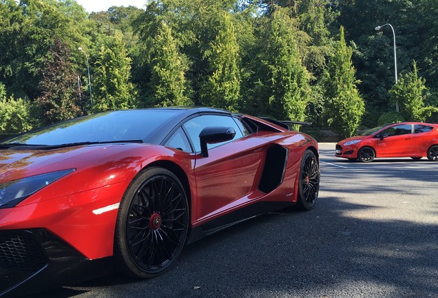 Lamborghini Aventador LP750-4 SuperVeloce Roadster