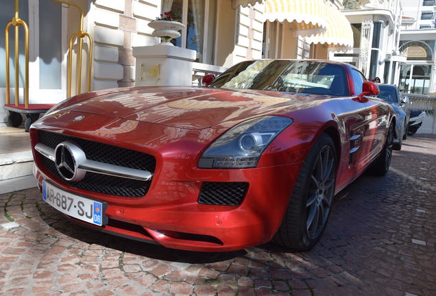 Mercedes-Benz SLS AMG