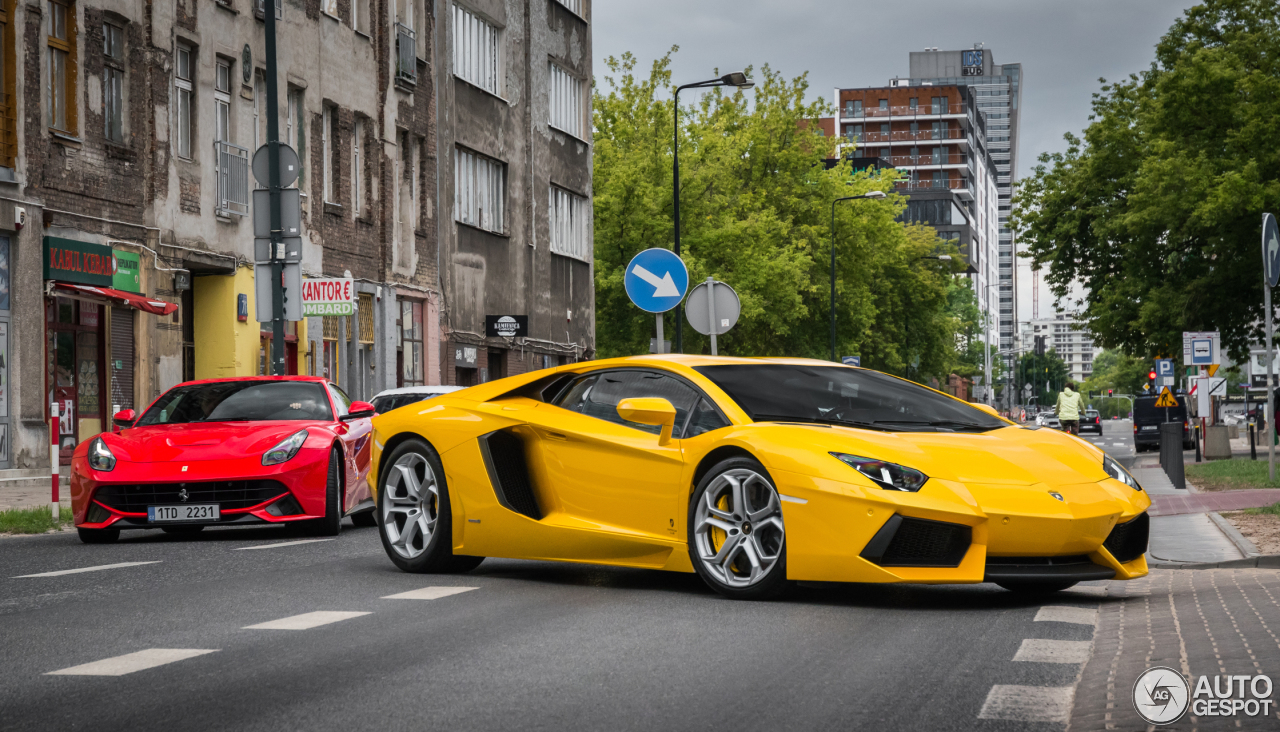 Lamborghini Aventador LP700-4