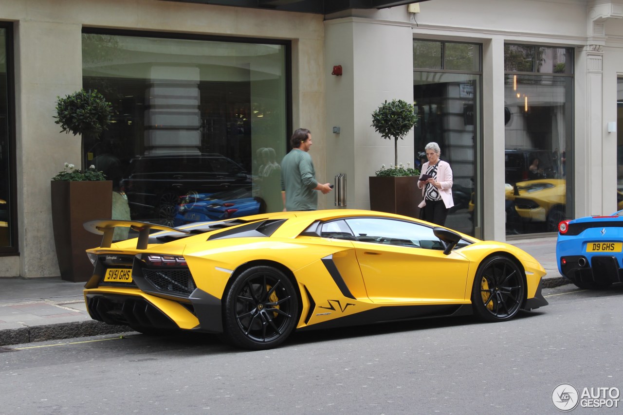 Lamborghini Aventador LP750-4 SuperVeloce