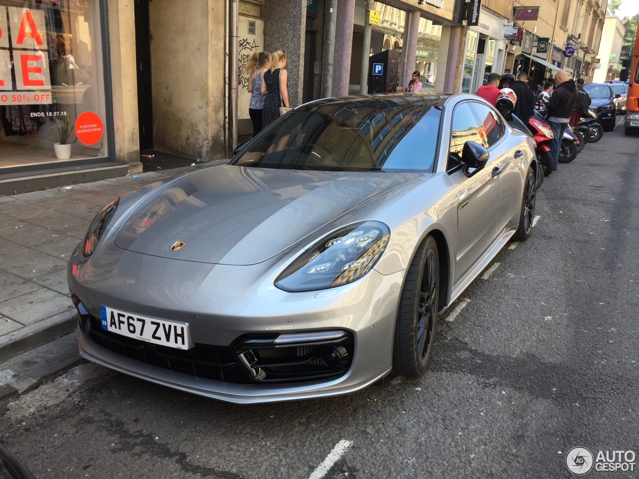 Porsche 971 Panamera Turbo S E-Hybrid