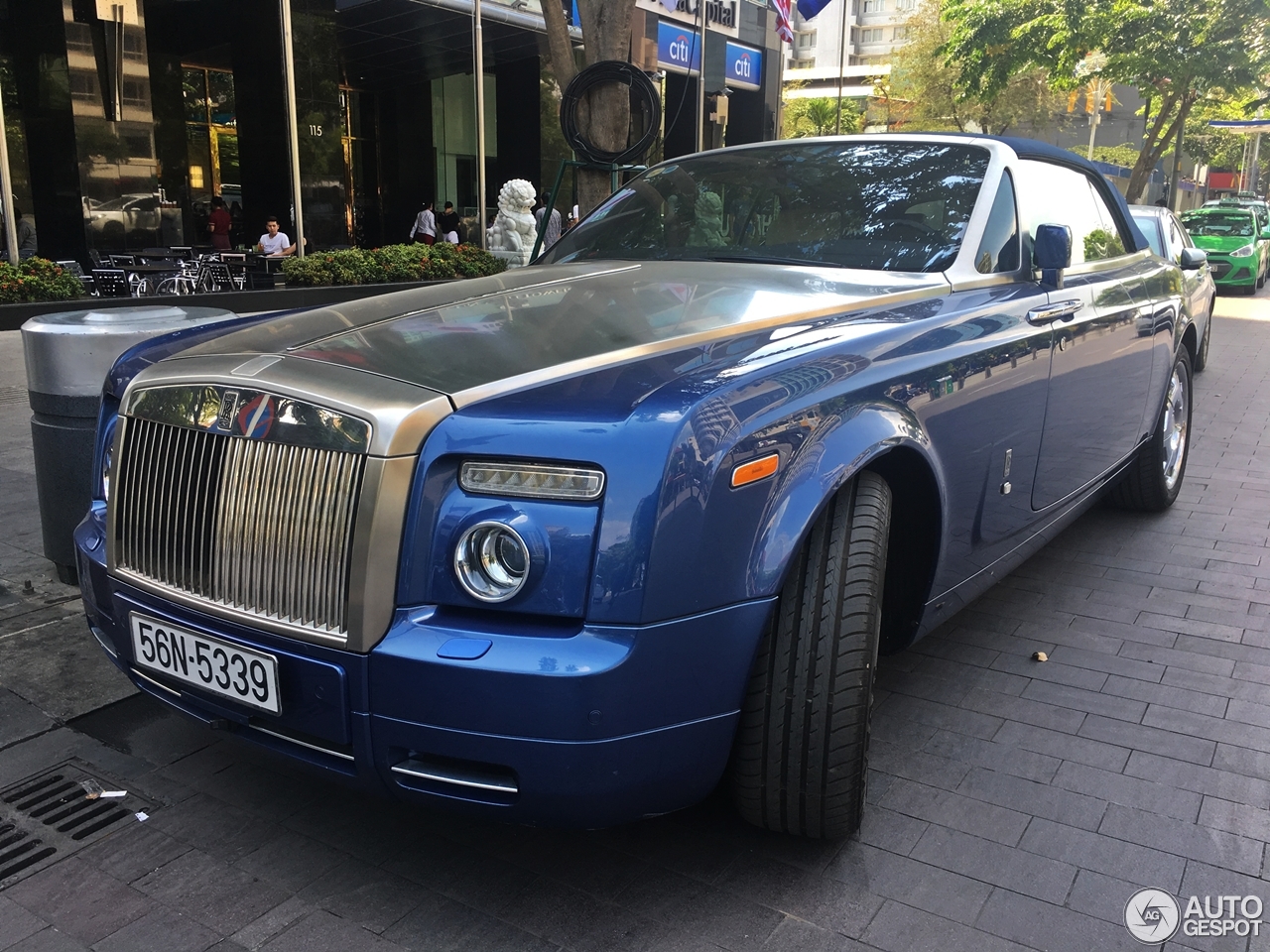 Rolls-Royce Phantom Drophead Coupé