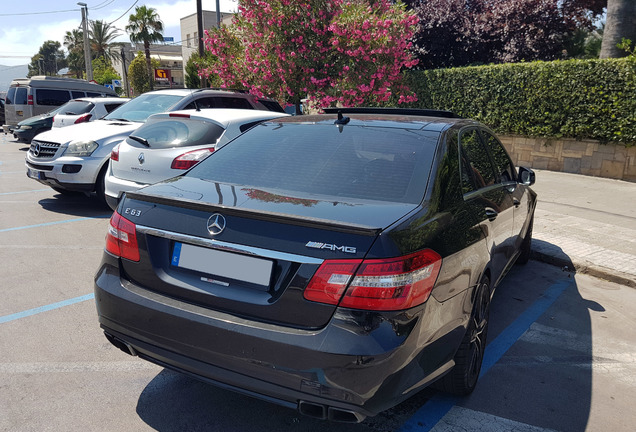 Mercedes-Benz E 63 AMG W212 V8 Biturbo