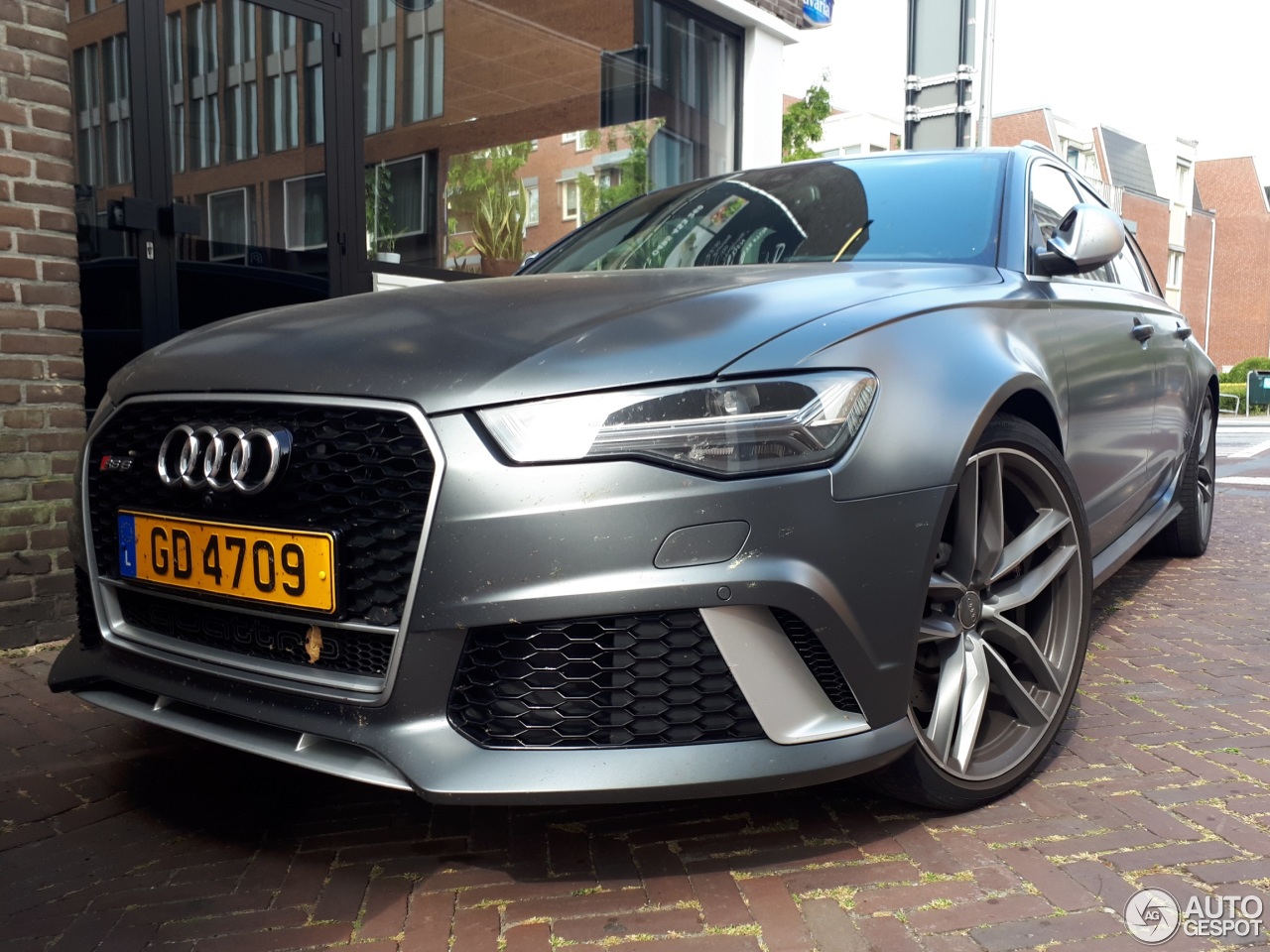 Audi RS6 Avant C7 2015