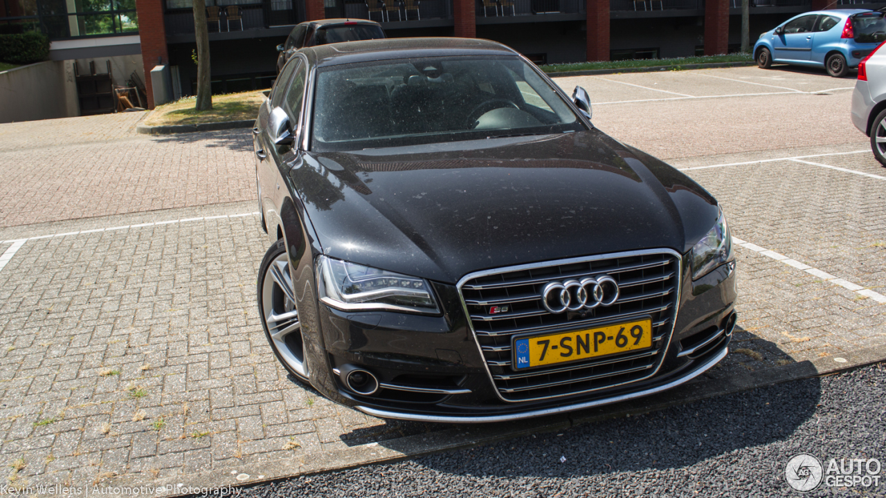 Audi S8 D4