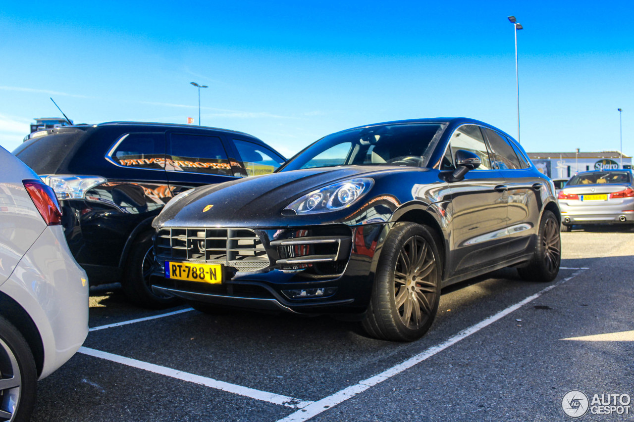 Porsche 95B Macan Turbo