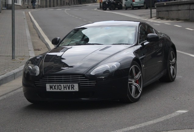 Aston Martin V8 Vantage