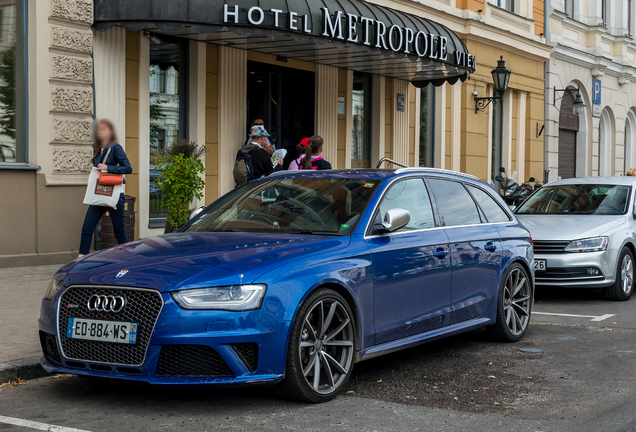 Audi RS4 Avant B8