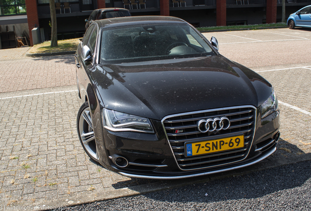 Audi S8 D4