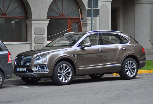 Bentley Bentayga V8