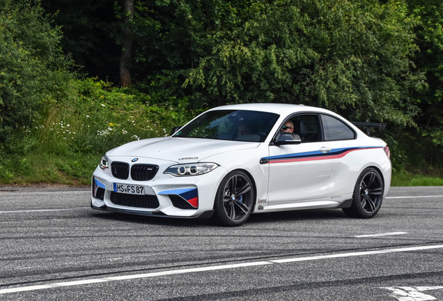 BMW M2 Coupé F87 Versus Performance