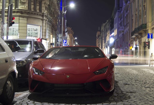 Lamborghini Huracán LP640-4 Performante Spyder