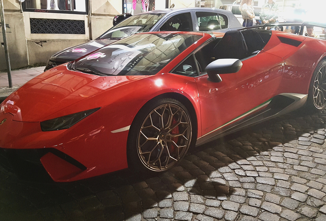 Lamborghini Huracán LP640-4 Performante Spyder