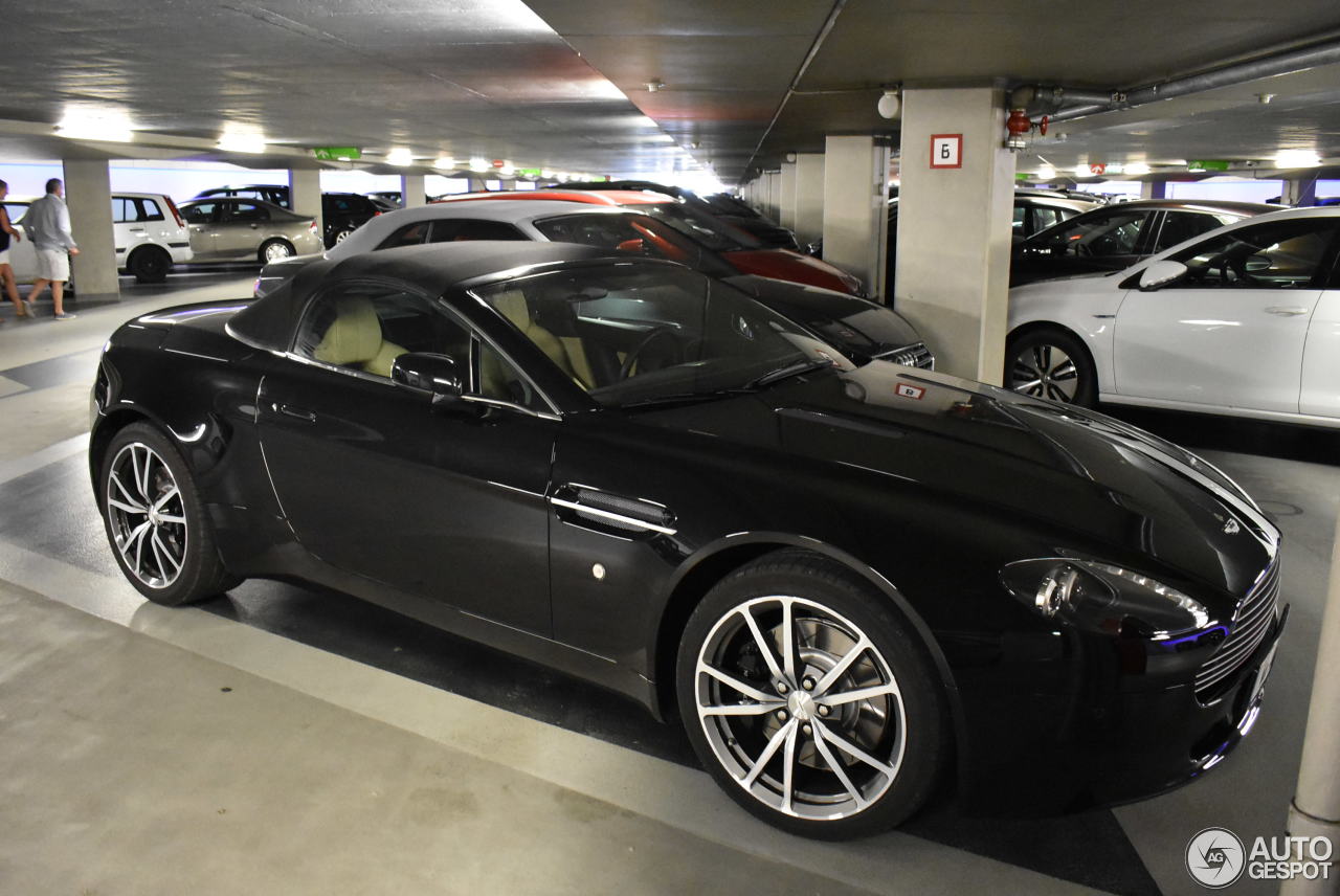 Aston Martin V8 Vantage Roadster