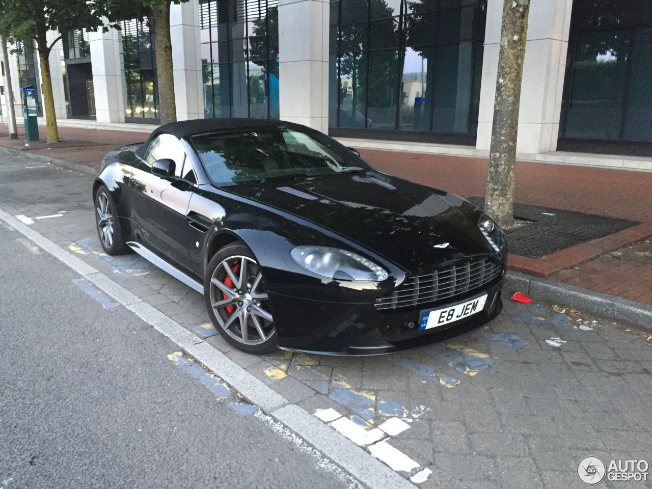 Aston Martin V8 Vantage S Roadster