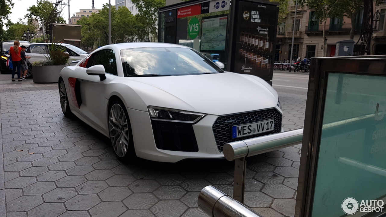 Audi R8 V10 Plus 2015