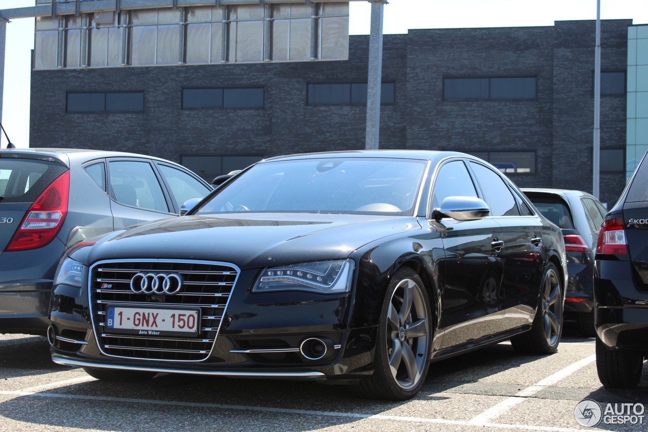 Audi S8 D4