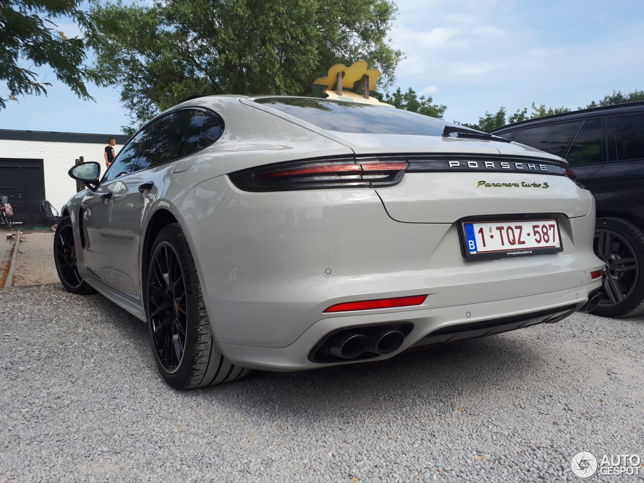 Porsche 971 Panamera Turbo S E-Hybrid