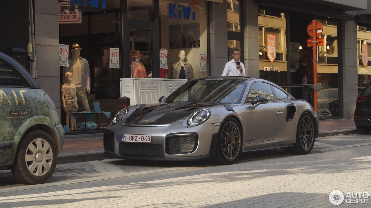 Porsche 991 GT2 RS Weissach Package