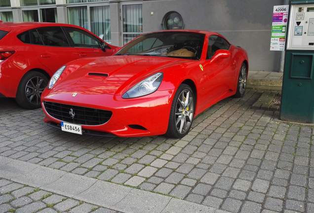 Ferrari California