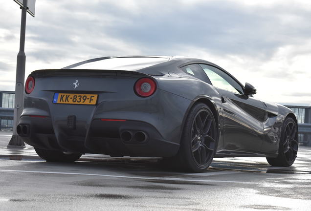 Ferrari F12berlinetta Novitec Rosso