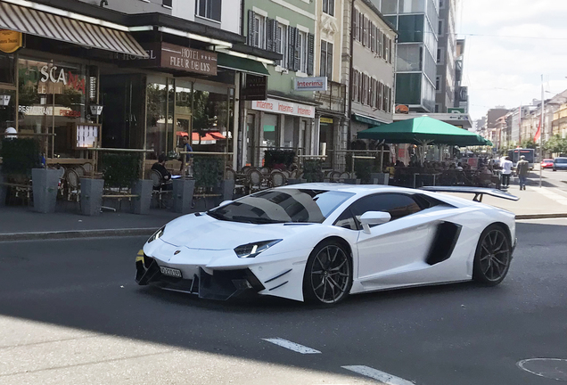 Lamborghini Aventador LP700-4 DMC Spezial Version