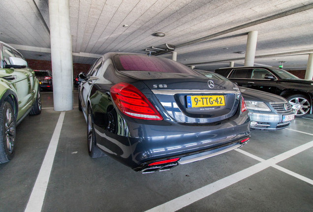 Mercedes-Benz S 63 AMG V222