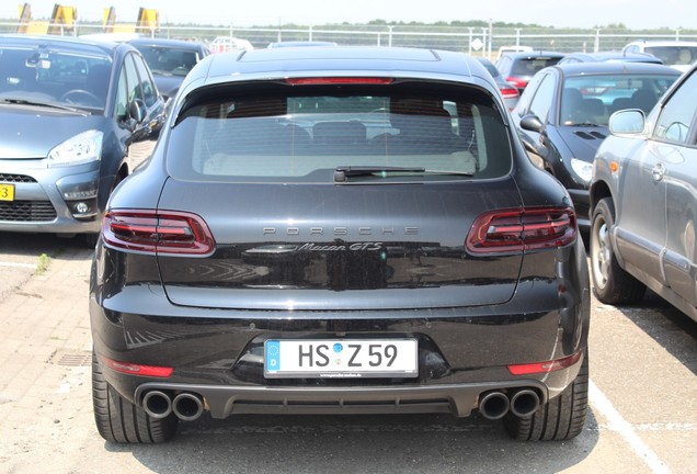 Porsche 95B Macan GTS