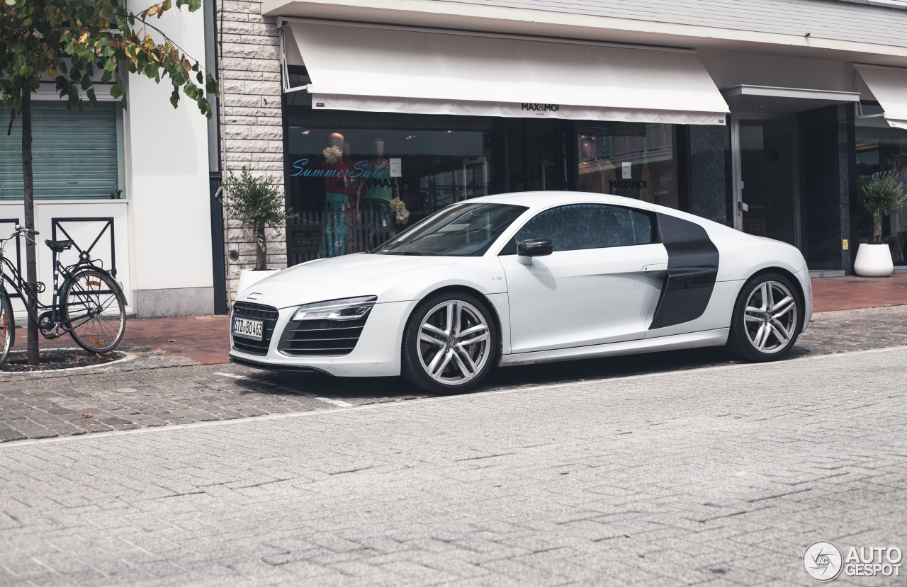 Audi R8 V10 Plus 2013