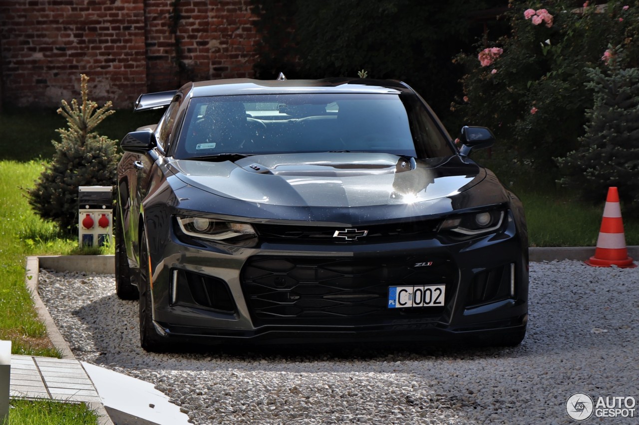 Chevrolet Camaro ZL1 2016