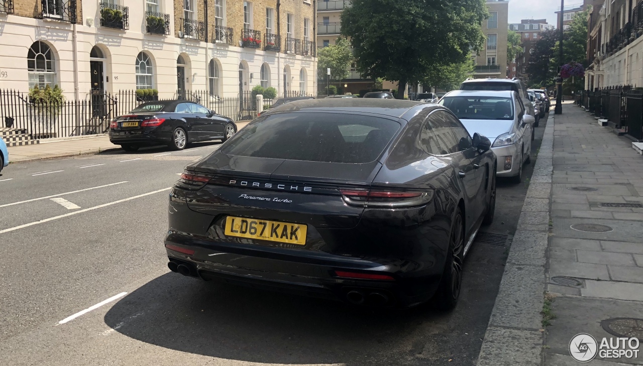 Porsche 971 Panamera Turbo