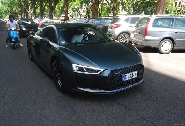 Audi R8 V10 Plus 2015