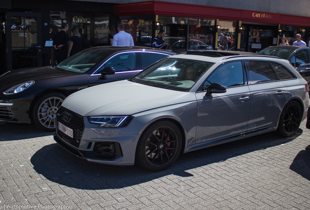 Audi RS4 Avant B9